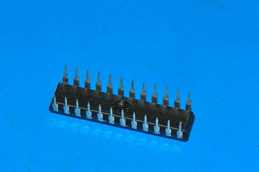 Микросхема TIBPAL20L8-7CNT TEXAS INSTRUMENTS IC Programmable — фото лота 1