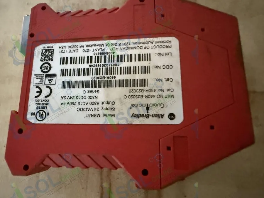 Реле безопасности MSR5T ALLEN BRADLEY 440R-B23020 GUARD MASTER MONITORING SAFETY