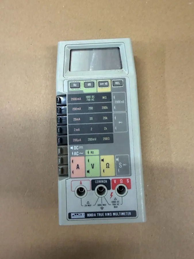 Мультиметр FLUKE 8060A TRUE RMS MULTIMETER W/ LEADS . 3 — фото лота 1