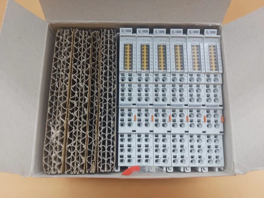Модуль ввода-вывода EL1808 Beckhoff EtherCAT Digital Input Terminal, 24VDC, 8DI,