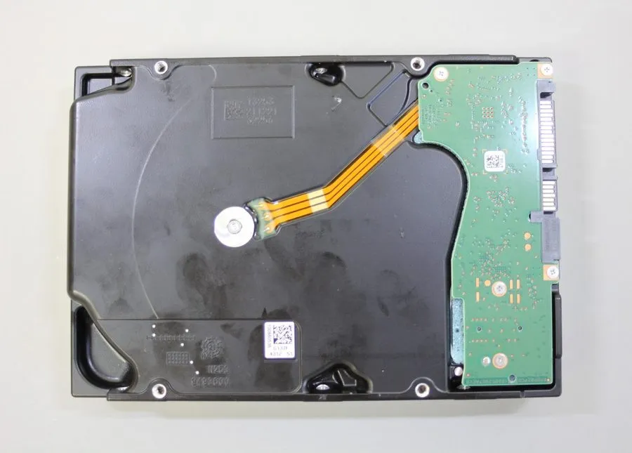 Жёсткий диск ST18000NM000J Seagate Exos X18 3.5" 18TB SATA 6Gb 7.2K Enterprise H