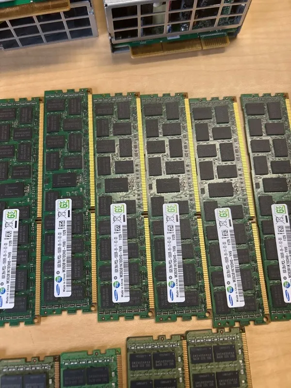 Модуль памяти GB (16 x Samsung 8GB 2Rx4 PC3L 10600R M393B1K70CH0-YH9 DDR3 ECC RA