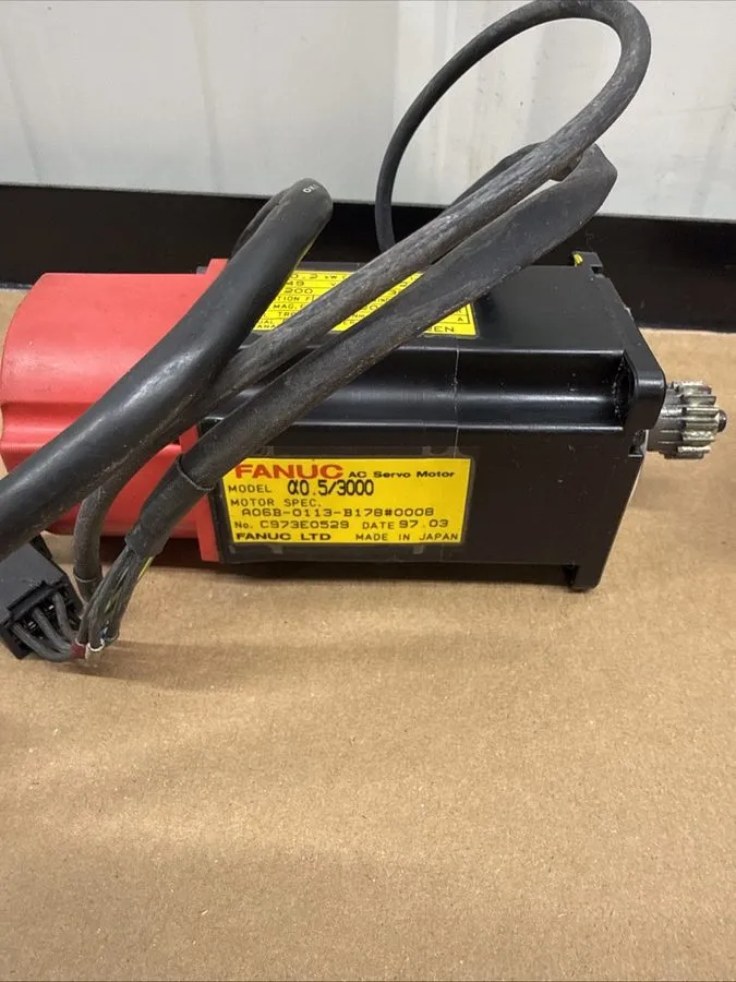 Серводвигатель GE FANUC A06B-0113-B178 0.5/3000 AC SERVO MOTOR