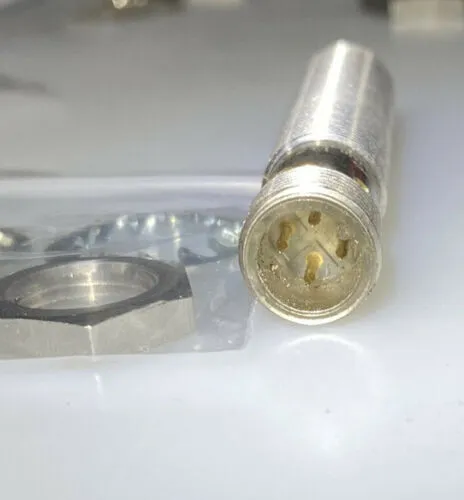 Датчик приближения IFM IFC211 IFK3003-BPKG/M/US-104-DPS Proximity Sensor