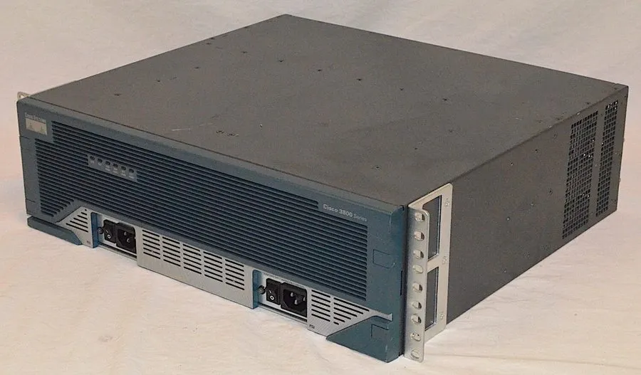 Маршрутизатор Cisco 3845-MB Integrated Services Router — фото лота 1