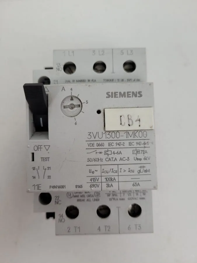Автоматический выключатель Lot 2 Siemens 3VU1300-1MK00 Motor protection circuit 