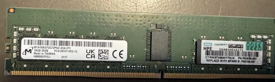 Модуль памяти HPE 16GB DDR4-2933 ECC RDIMM 2Rx8 Micron MTA18ASF2G72PDZ-2G9J3 P03