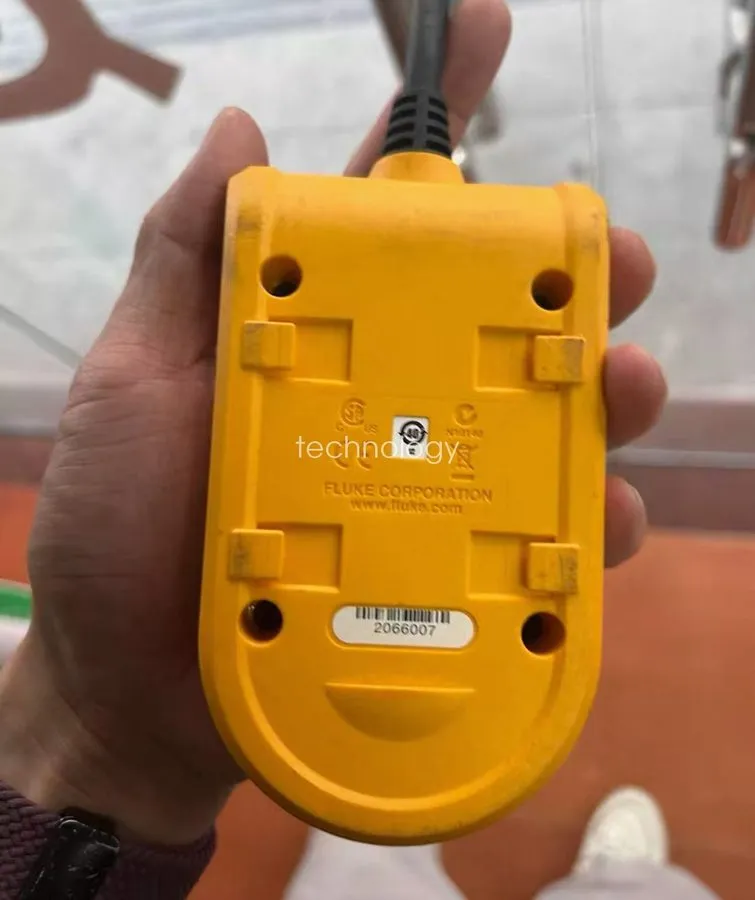 Анализатор Fluke VR1710 Portable Single Phase Power Quality Analyzer — фото лота 2