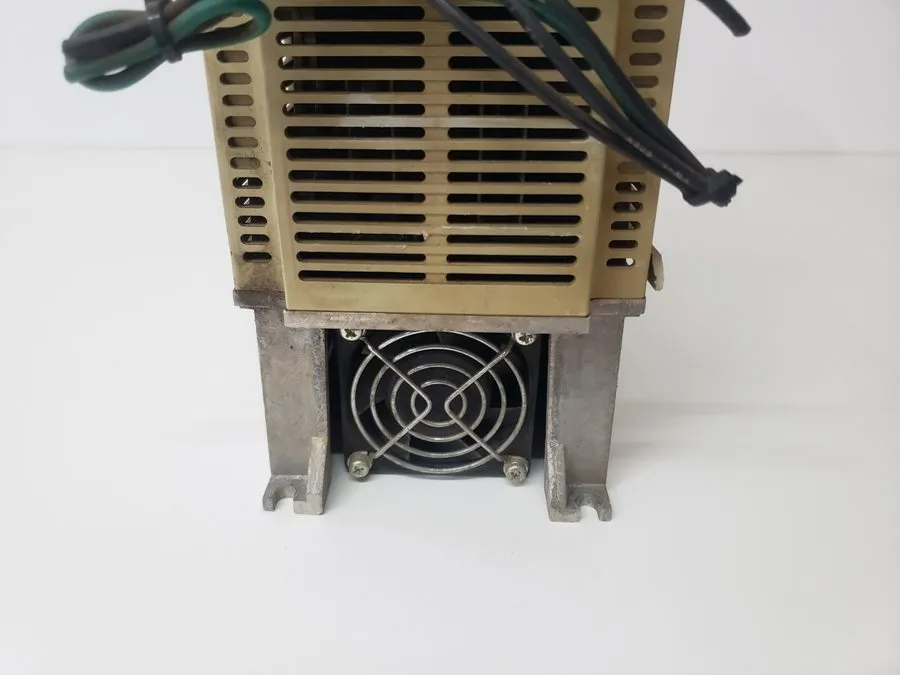 Сервопривод YASKAWA SGDB-10ADG servopack 0.85kw 1.14hp