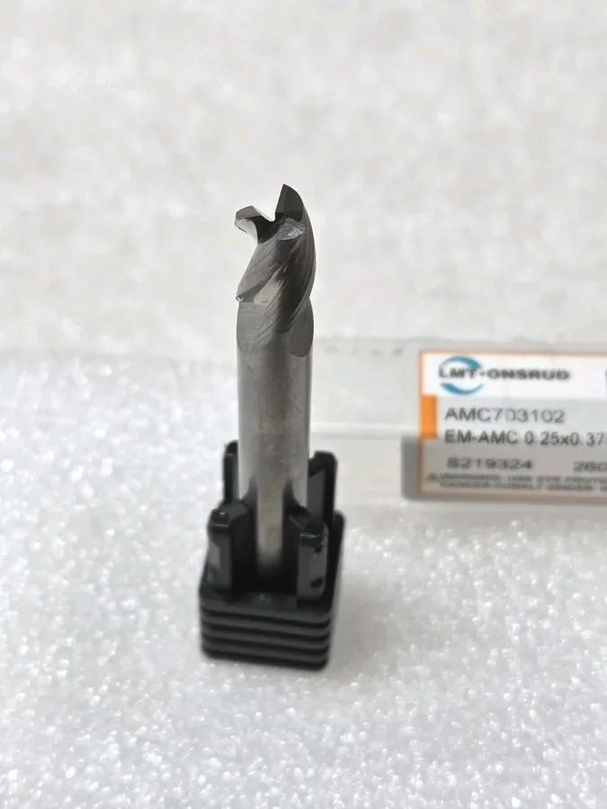 Режущий инструмент LMT Onsrud AMC703102 1/4" Solid Carbide Endmill 3 Flute, 3/8" — фото лота 2