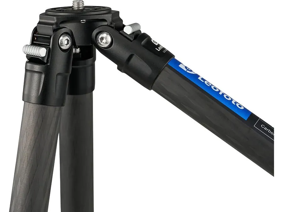 Оборудование видеонаблюдения Leofoto Carbon Fiber Tripod with LH-40LR Ballhead, 