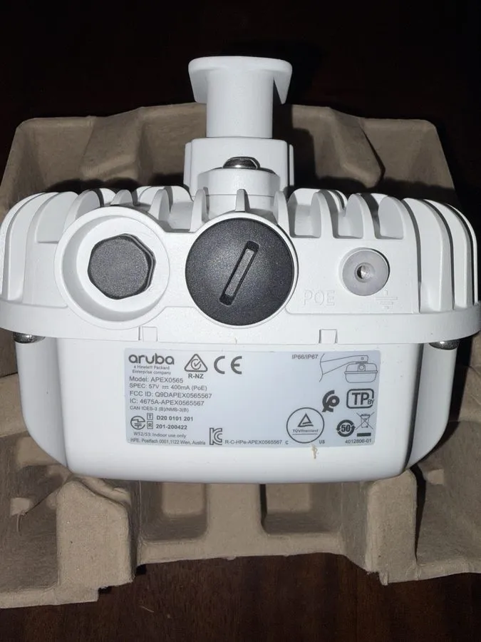 Точка доступа Wi-Fi HPE Aruba R4W44A AP‑565 APEX0565 802.11ax Outdoor Access Poi — фото лота 1