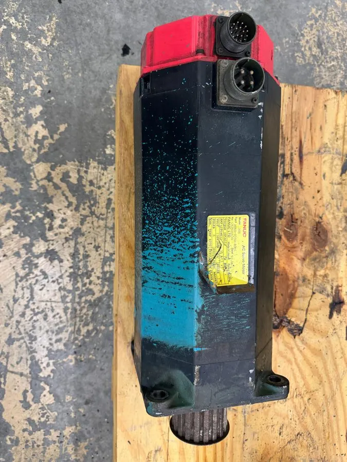 Серводвигатель Fanuc Model 30S AC Servo Motor A06B-0590-B074 5 kW 1200 RPM — фото лота 1