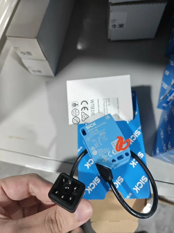 Фотоэлектрический датчик SICK WTB16I-39111120ZZZ photoelectric sensor