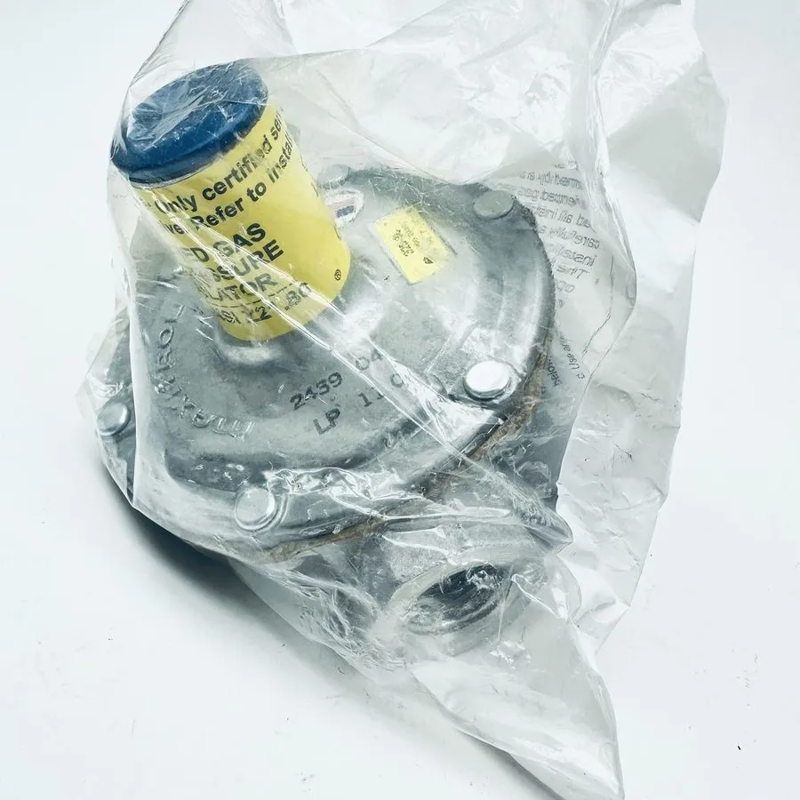 Трубопроводная арматура Maxitrol 325-3L 1/2" Gas Line Pressure Regulator CSA/ANS