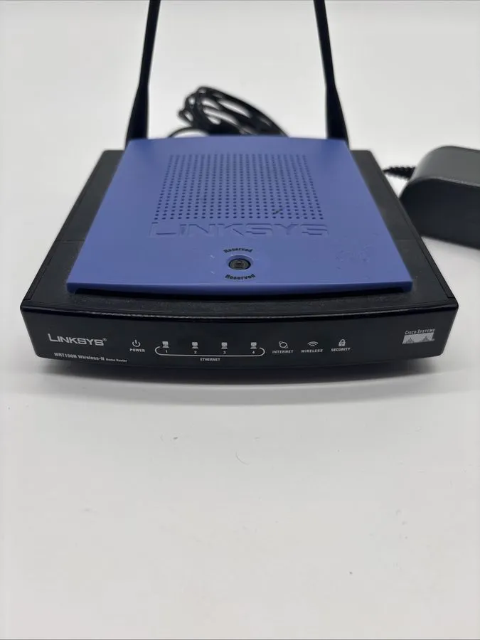 Маршрутизатор Linksys WRT150N 54 Mbps 4-Port 10/100 Wireless G Router