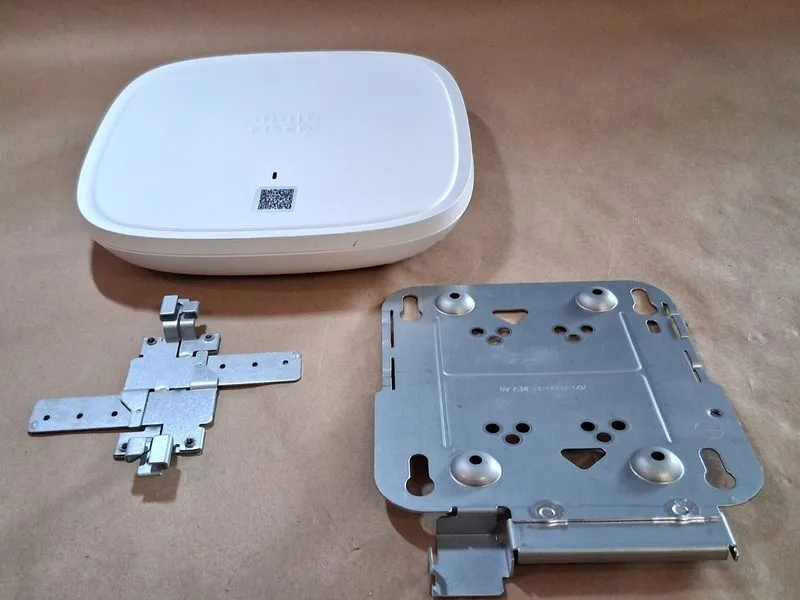 Точка доступа Wi-Fi Cisco Catalyst C9115AXI-B Wi-Fi6 Wireless Access Point — фото лота 1