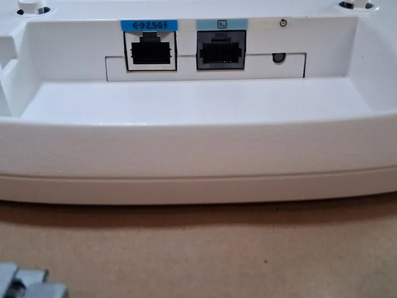 Точка доступа Wi-Fi Cisco Catalyst C9115AXI-B Wi-Fi6 Wireless Access Point — фото лота 4