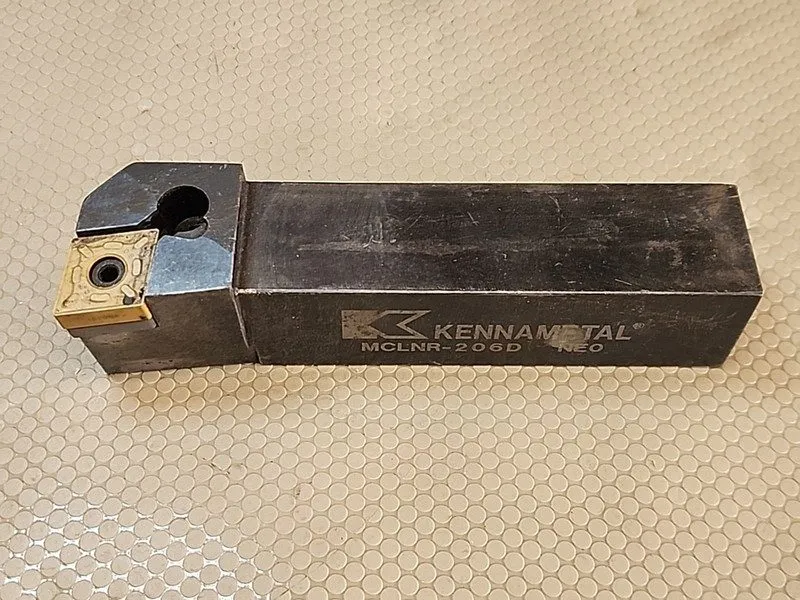 Режущий инструмент KENNAMETAL 1-1/4" INDEXABLE INSERT LATHE TOOLHOLDER #MCLNR-20