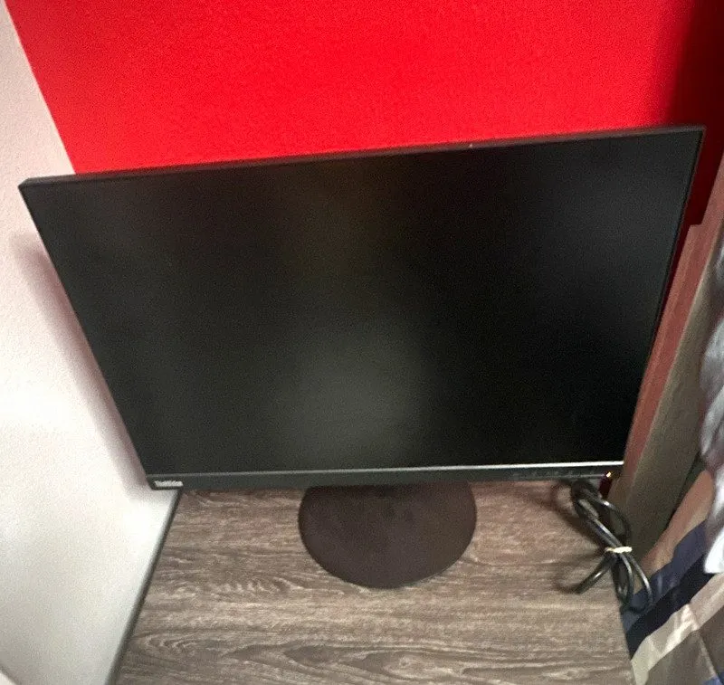 Монитор LENOVO THINKVISION T23I-10 23" COMPUTER FLAT PANEL LCD MONITOR Grade B