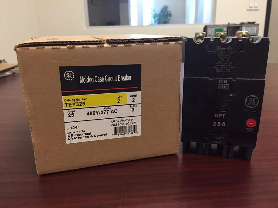 Автоматический выключатель TEY325 GE ABB 3Pole 25Amp 480Volt Bolt-On TEY Circuit — фото лота 1