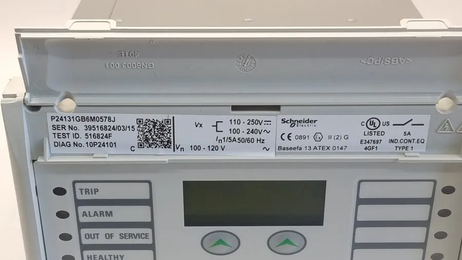 Реле защиты Schneider Electric Micom P241 P24131GB6M0578J Motor Management Relay — фото лота 2