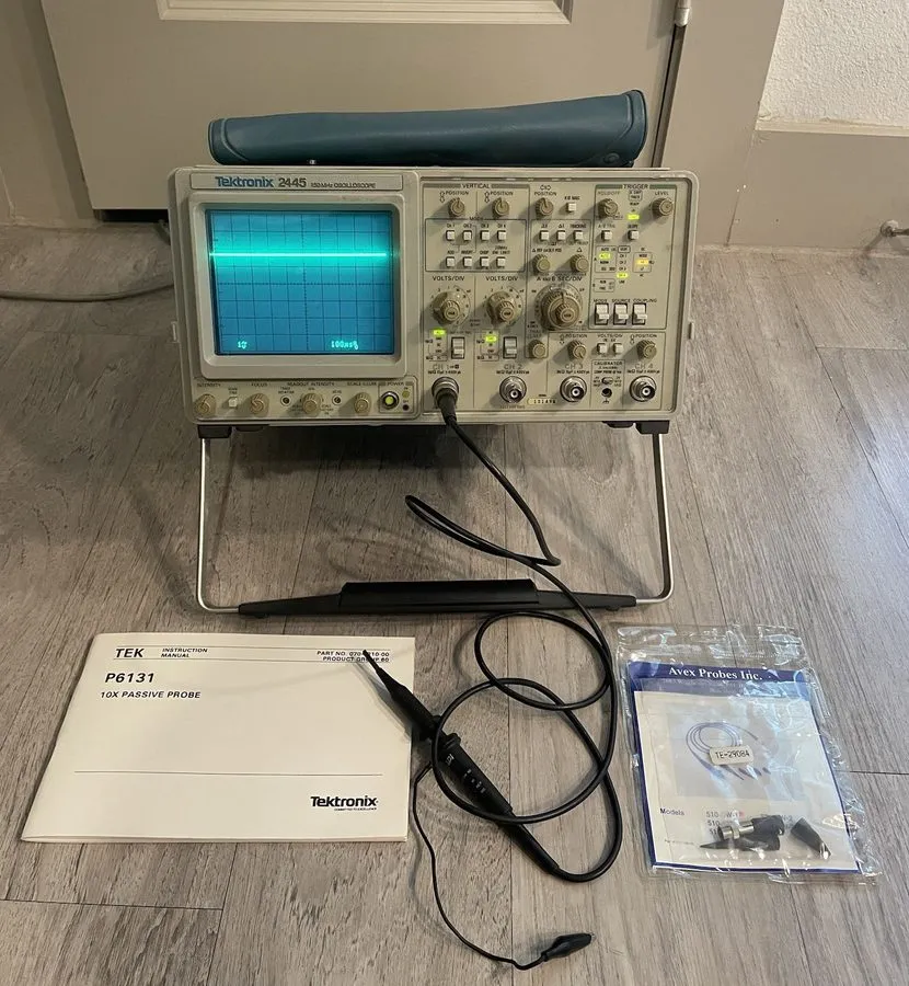Осциллограф Vintage Tektronix 2445 4-Ch 150 MHz Oscilloscope Power Only RS