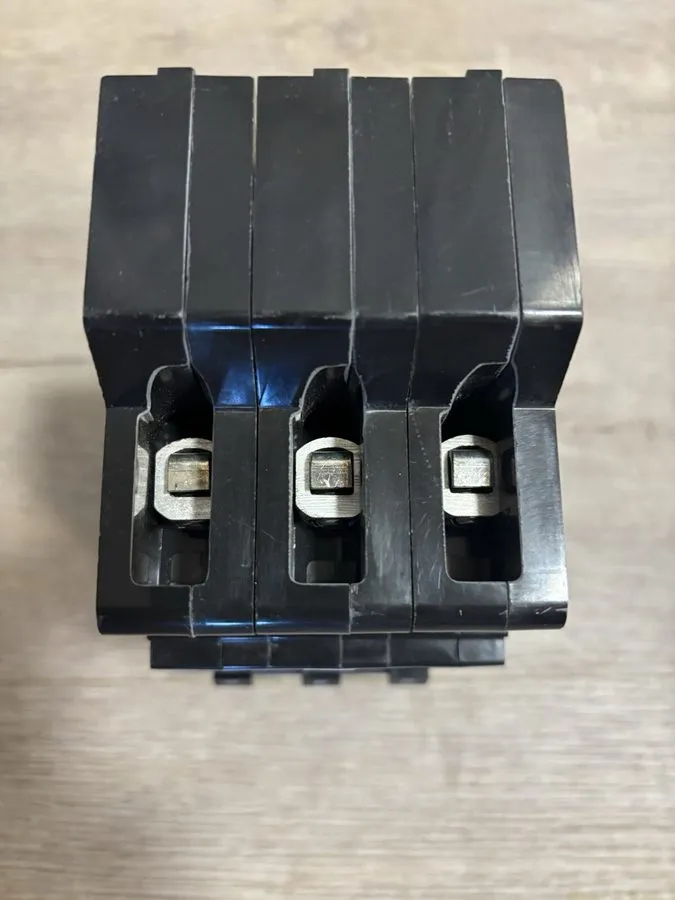 Автоматический выключатель GUARANTEED ECB34020G3 20A, 3P, 480V POWERLINK CIRCUIT