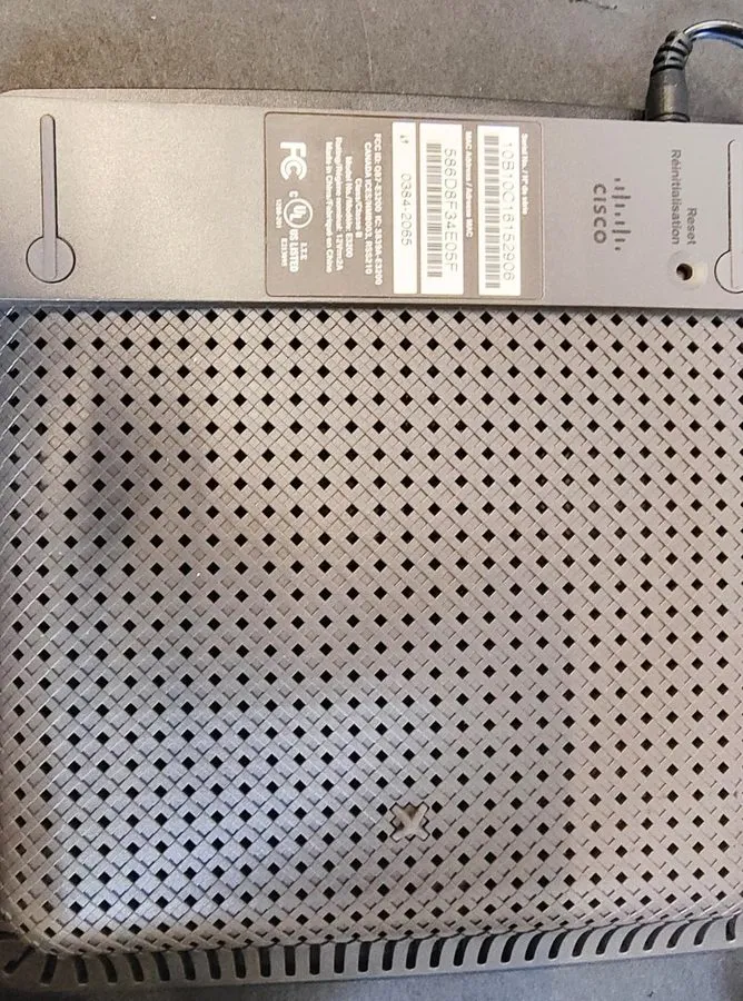 Маршрутизатор Cisco Linksys E3200 4-Port Gigabit Wireless N Router — фото лота 2