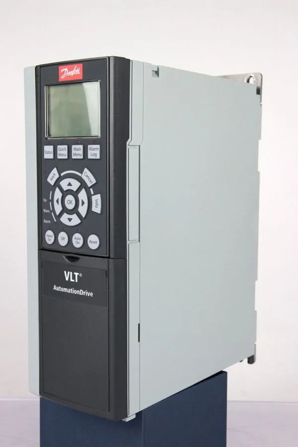 Частотный преобразователь DANFOSS 131H3493 VLT AUTOMATION DRIVE FC-302 FREQUENCY — фото лота 2