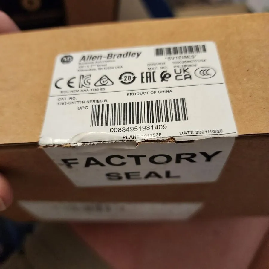 Коммутатор Allen Bradley 1783-US7T1H Unmanaged Switch Stratix 2000 — фото лота 1