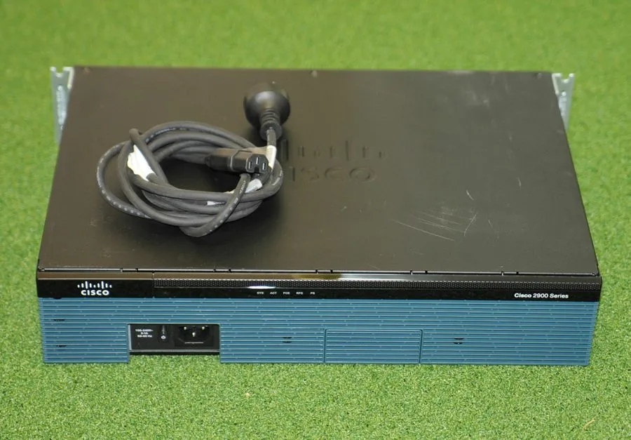 Маршрутизатор Cisco 2900 Series CISCO2911/K9 Integrated Services Router