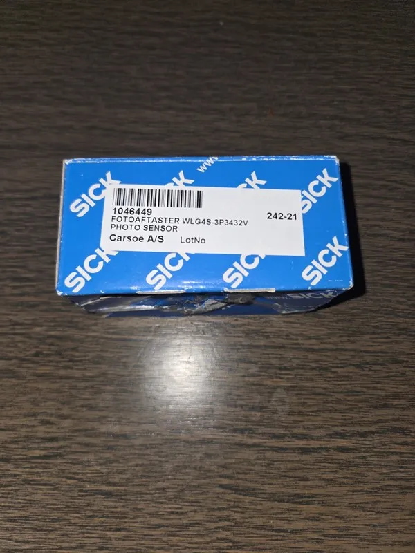 Фотоэлектрический датчик SICK WLG4S-3P3432V PHOTOELECTRIC SENSOR
