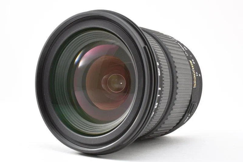 Объектив Sigma DC 17-70mm f2.8-4.5 Macro Zoom Lens