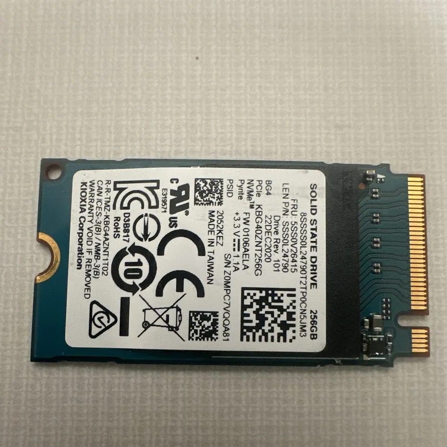 SSD-накопитель 256GB M.2 SSD 3D NAND TLC KIOXIA Corporation Model: KBG40ZNT256G — фото лота 2