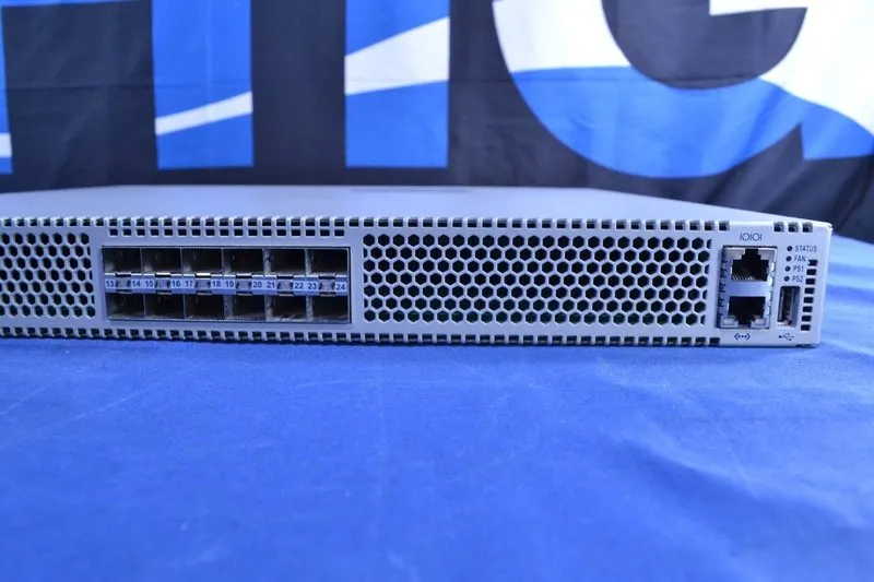 Коммутатор DCS-7150S-24 Arista 24-Port 10G SFP+ Switch B020 — фото лота 3