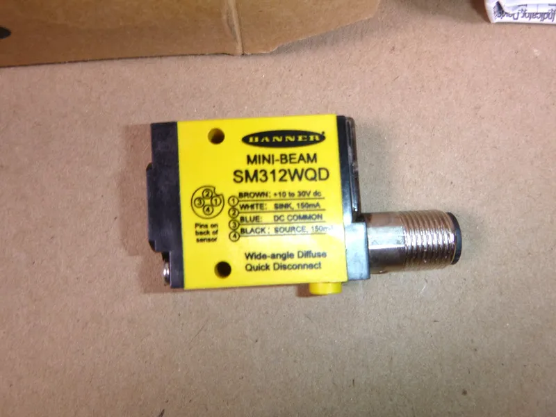 Фотоэлектрический датчик BANNER SM312WQD Photoelectric Switch Sensor
