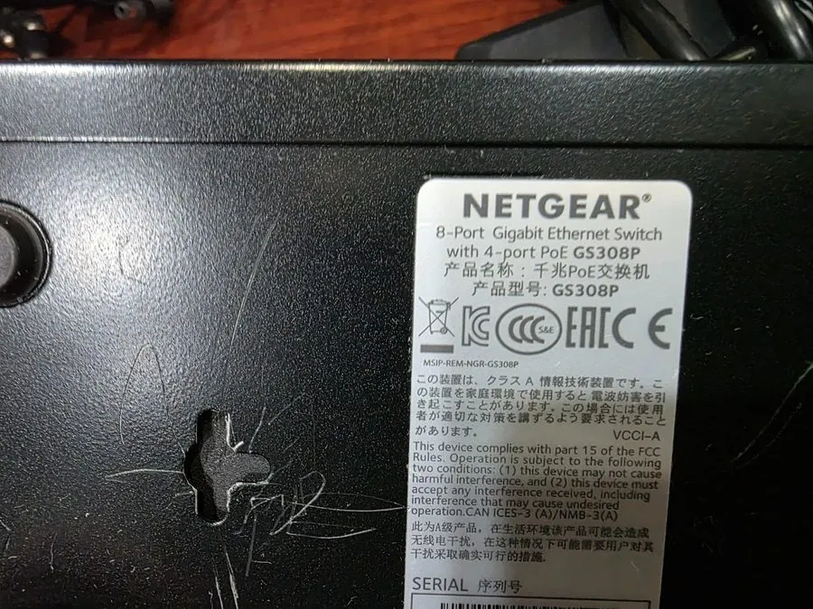 Коммутатор Netgear GS308P 8-PORT Gigabit Ethernet Switch w/ 4-PORT PoE Switch; 6