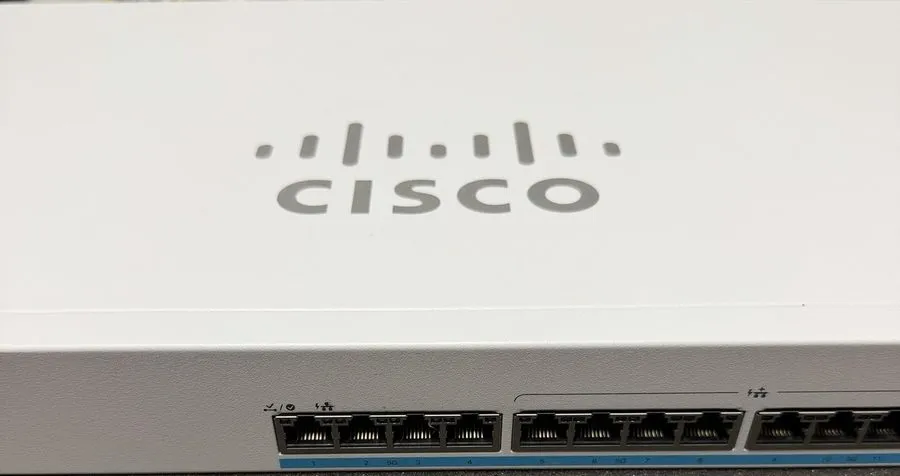 Коммутатор Cisco CBS 350 Series CBS350-12NP-4X 12 Port PoE MULTI-Gigabit Etherne