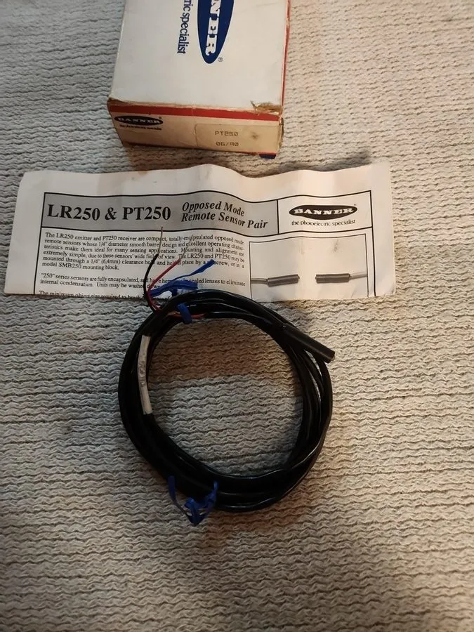 Фотоэлектрический датчик BANNER PT250 PHOTOELECTRIC RECEIVER SENSOR — фото лота 1