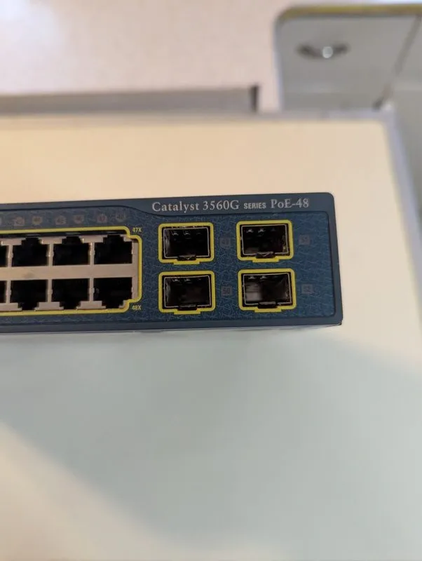 Коммутатор Cisco WS-C3560G-48PS-S 48-Port Gigabit PoE Managed Switch 4 SFP 1U Ra — фото лота 1