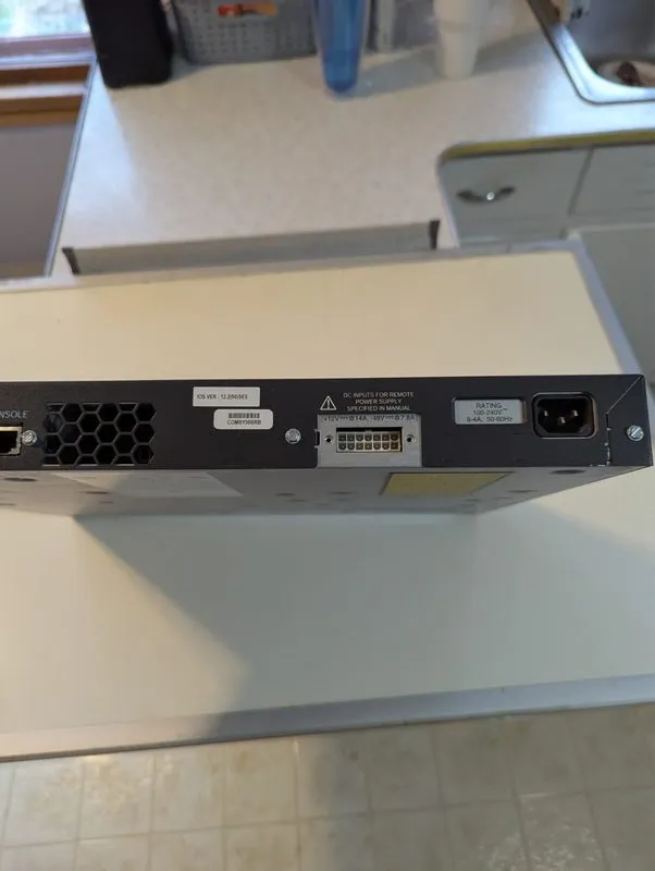 Коммутатор Cisco WS-C3560G-48PS-S 48-Port Gigabit PoE Managed Switch 4 SFP 1U Ra — фото лота 2