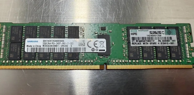 Модуль памяти SAMSUNG 32GB DDR4 SERVER RAM 2RX4 PC4-2400T-RA1-11-DCO M393A4K40BB
