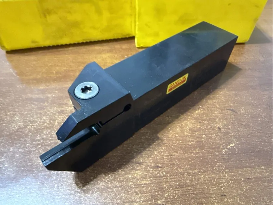 Режущий инструмент Sandvik Insert Holder RF123L100-20 BM Cut Off Grooving Turnin