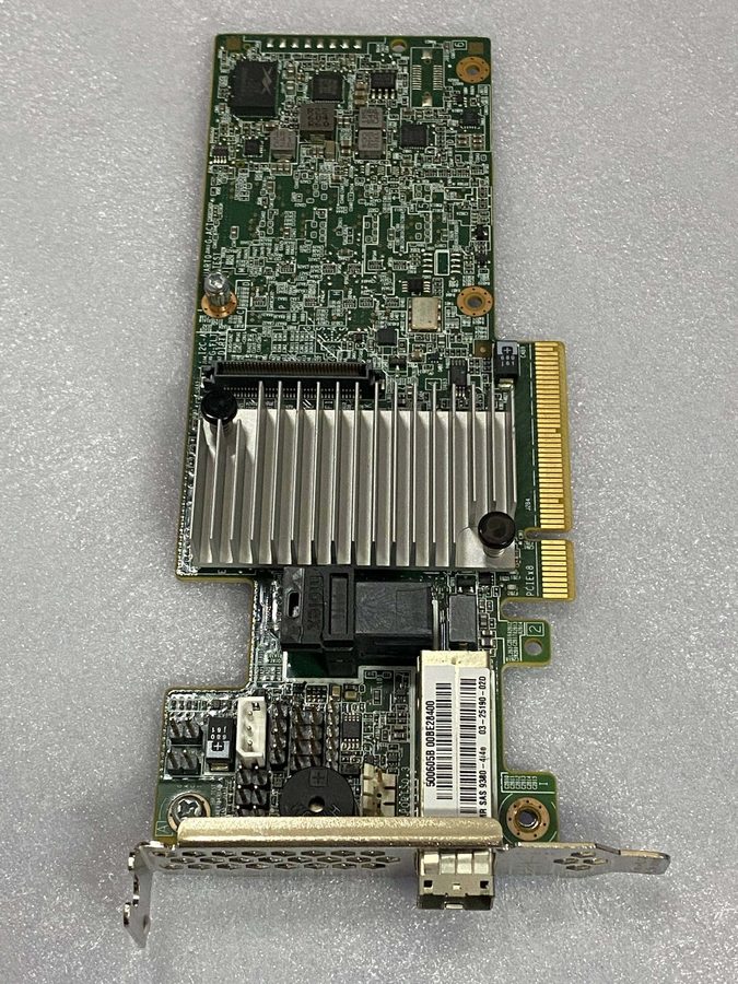 Контроллер LSI MegaRAID SAS 9380-4i4e 12Gb/s PCIe 3.0 8-Port RAID Controller Car