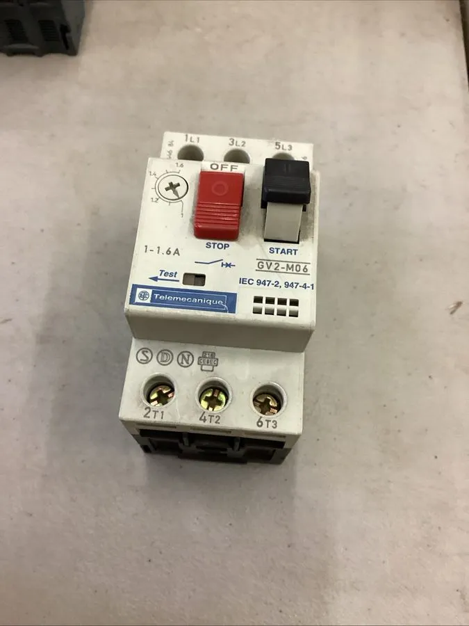 Автоматический выключатель Telemecanique Motor Circuit Breaker GV2-M06 1-1.6A GV