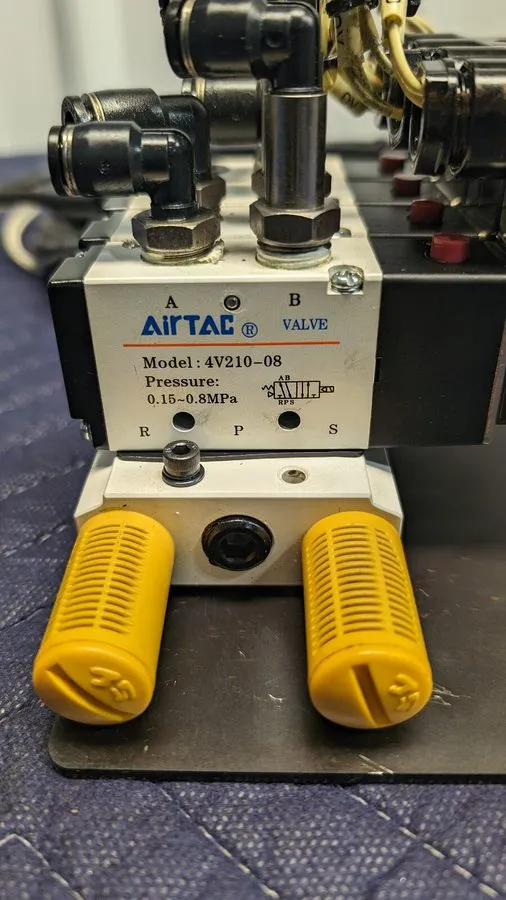 Пневмораспределитель Airtac Pneumatic Manifold With 4 4v210-08 Solenoid