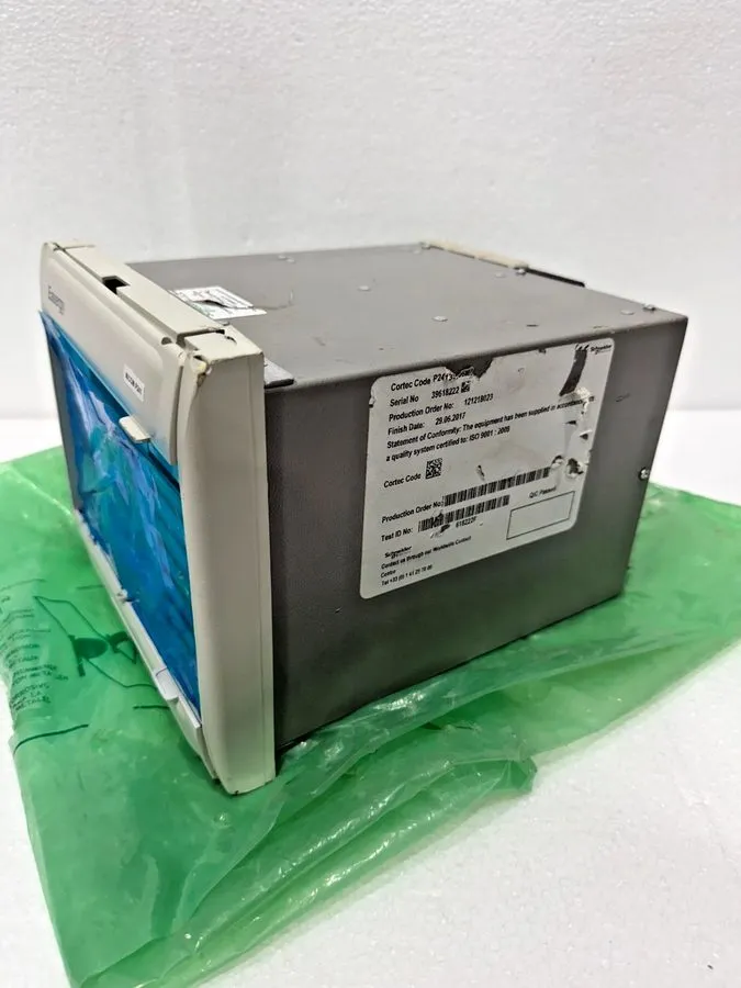 Реле защиты SCHNEIDER ELECTRIC MICOM P241 PROTECTION RELAY P24131PA6M0C78J 100-2 — фото лота 2