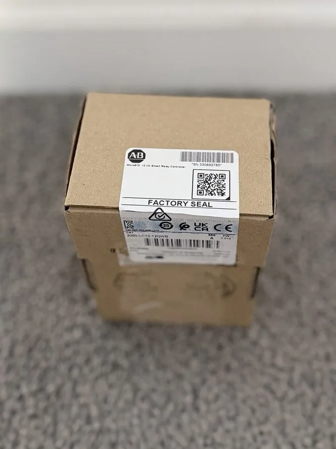 ПЛК 253249 Allen-Bradley 2080-LC10-12QWB Micro810 Controller; 12-24VDC