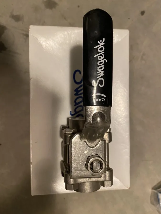 Клапан Swagelok Ss-63tf8 1/2" Fnpt Ball Valve 1 Qty